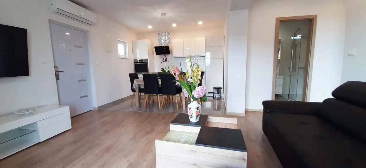Penthaus Apartment N&M Baska Voda Ngoại thất bức ảnh